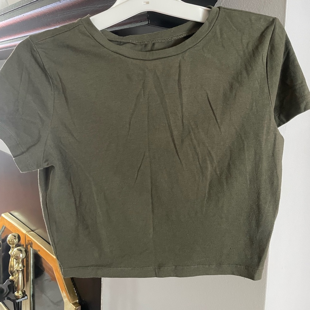 green crop top